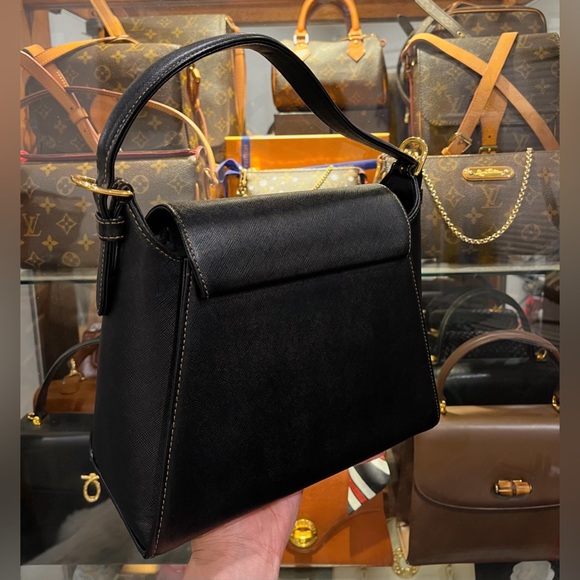 100% Authentic black VALENTINO GARAVANI medal motif vintage purse from Japan - Picture 6 of 10